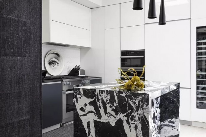 طراحی آشپزخانه جزیره ای سیاه و سفید