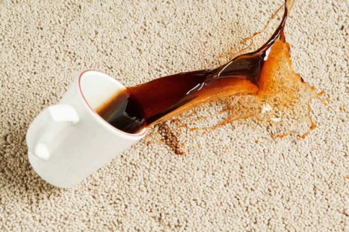 پاک كردن لكه قهوه روی فرش