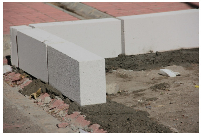 مزیت بلوک سیمانی جدید بدون نیاز به ملات چیست؟ مزیت بلوک سیمانی جدید بدون نیاز به ملات چیست؟