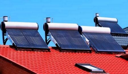 آبگرمکن خورشیدی چیست؟ انواع آبگرمکن خورشیدی | مزایا و کاربرد آن