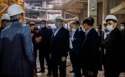 بازدید مشاور رییس جمهور و دبیر شورای عالی مناطق آزاد کشور از آرش مال 1 بازدید دبیر شورای عالی مناطق آزاد از پروژه شهرک ویلایی آرش در زیباکنار