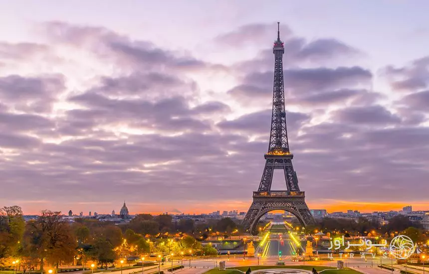 برج ایفل (The Eiffel Tower) برج ایفل (The Eiffel Tower)