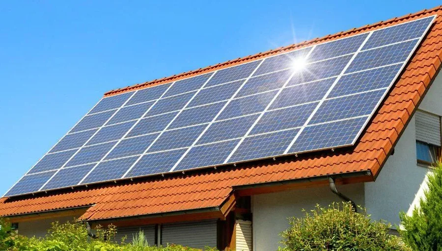 homes solar panels پنل خورشیدی چند وات برای خانه مناسب است؟